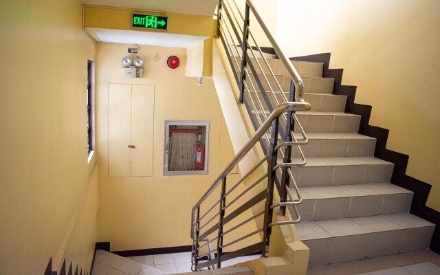 OYO 506 153 Executive Suites