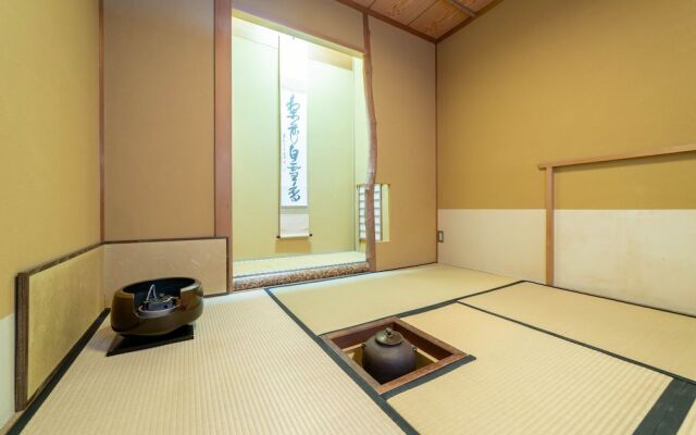 Business Hotel Nishiura Yokkaichi