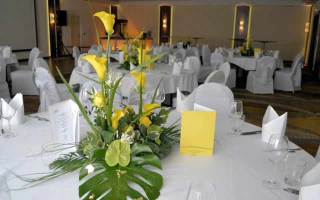 Courtyard by Marriott Düsseldorf Seestern