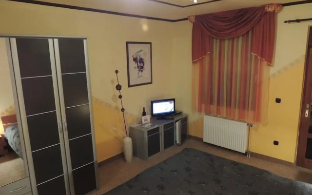 Bajor Panzio Aparthotel Restaurant - Adults Only