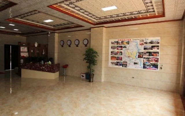 Yangshuo Qunxianhui Hotel (Yulonghe Scenic Area)