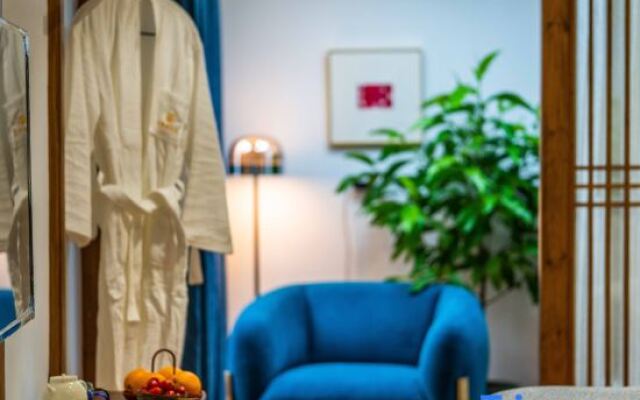 Hongcun Xiaozhongshan · Jingmu Homestay (Hongcun, Lucun Wood Carving Building Scenic Area Branch)