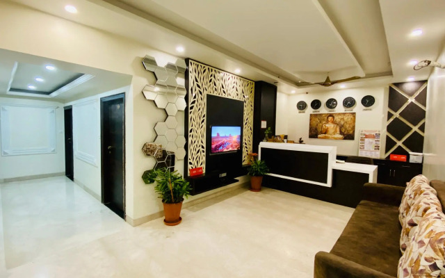 OYO 24106 Shri Raj Laxmi Palace