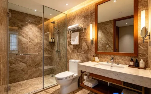 Yinzuo, Fifth Street, No. 191, Beihai Avenue – Bathroom – Beihai