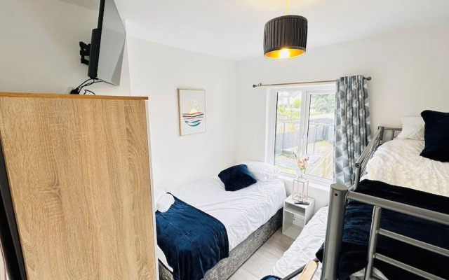 Pengam House