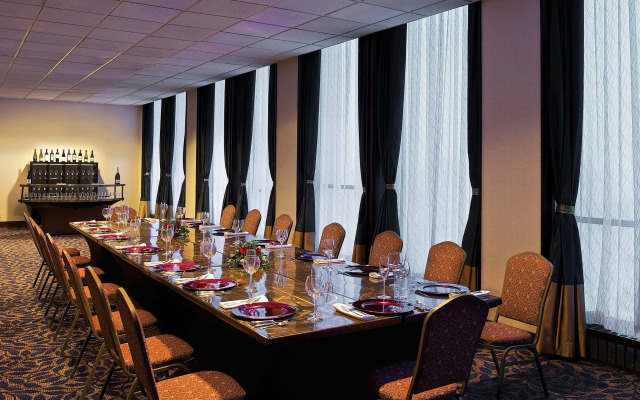 Sheraton Indianapolis City Centre Hotel