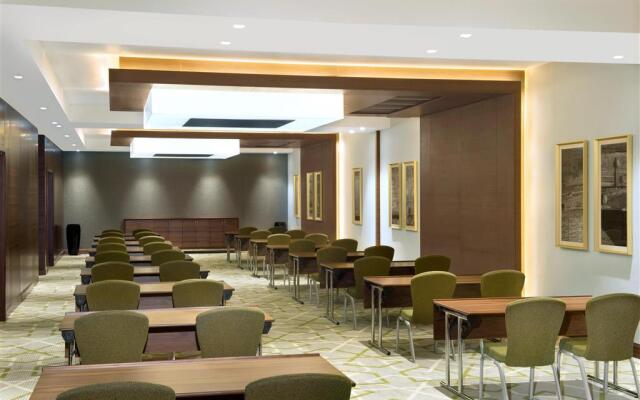 Hilton Garden Inn Dubai Deira