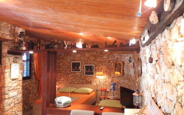 Georgi - 200 m From sea - SA1 Crveni