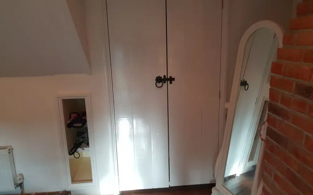 Muggles End, Falmouth, a Short Walk From the Beach