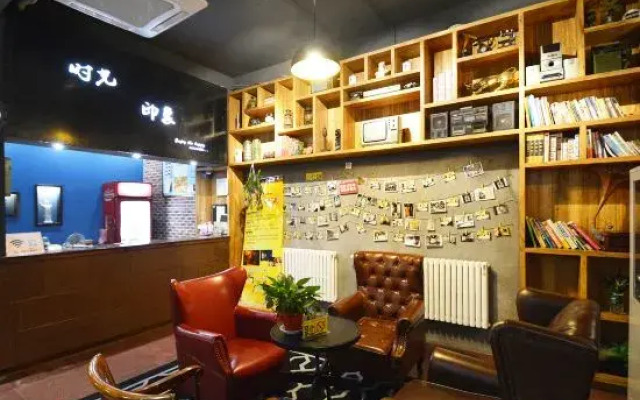 Luohe Time Impression Nostalgic Theme Tavern