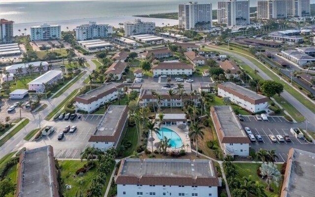 Seabreeze 2 Bedroom Home by Redawning