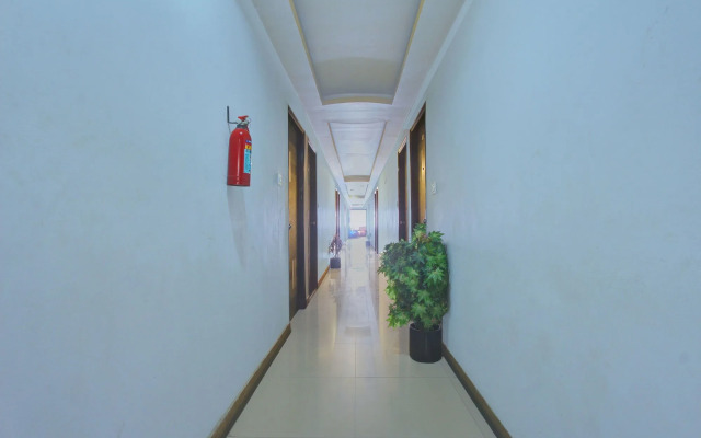 Sri Sai Inn by OYO Rooms