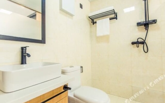 Traces Hotel (Changchun Chongqing Road)