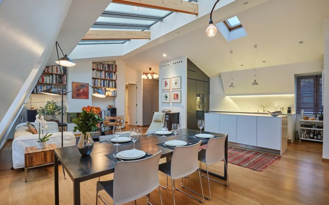 Sublime Apartment Center of Paris le Marais