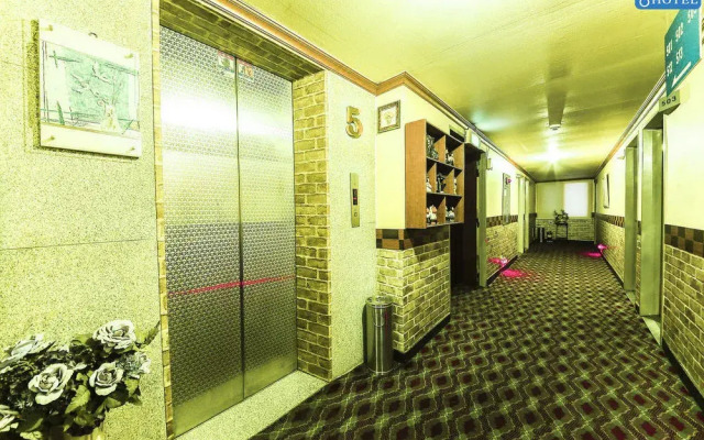 8Motel