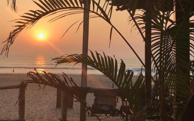 Madhu Beach Huts