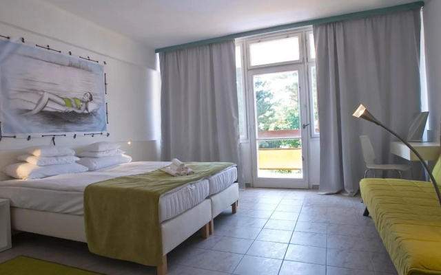 Holiday Hotel Csopak