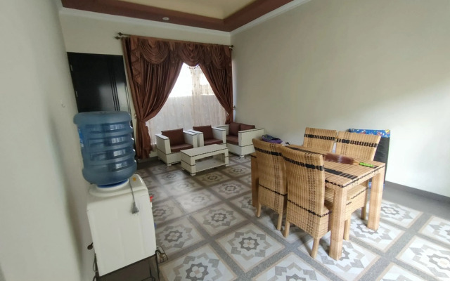 Wisma Flora Syariah Kartasura RedPartner