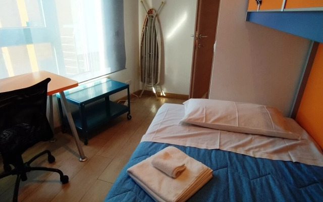 Nice Apartment Close Metro C - Mirti