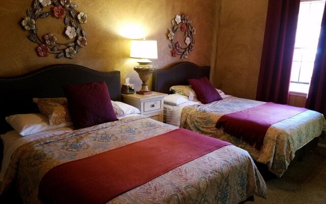 Los Milagros Hotel