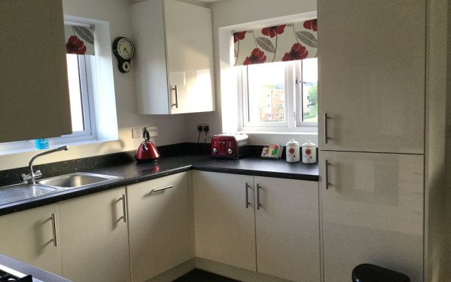Two Bedroom Apartment in Basildon