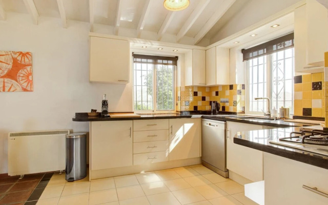 Serene Holiday Home in Sayalonga With Private Pool