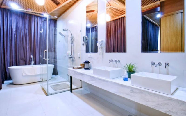 Slender West Lake Hot Spring Resort – Lobby – Yangzhou