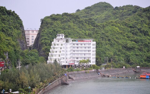 Hung Long Harbour Hotel