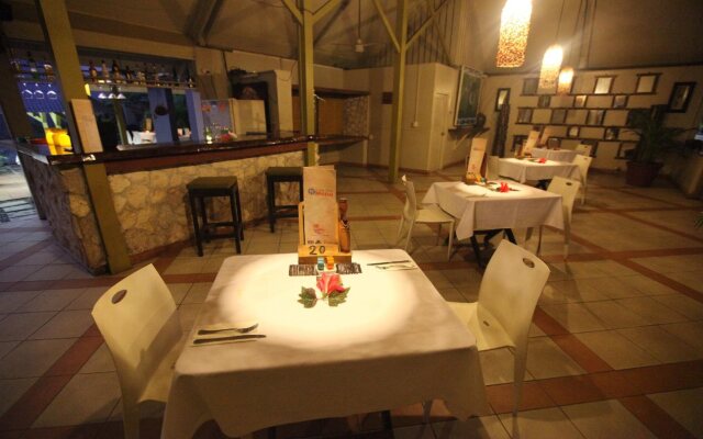 Coconut Palms Resort