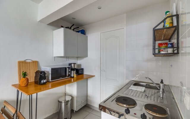 Charming Flat - 6 Mins to Gare Du Nord Metro