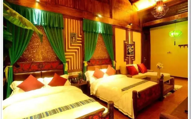 Lijiang Ritz-Man Art Club