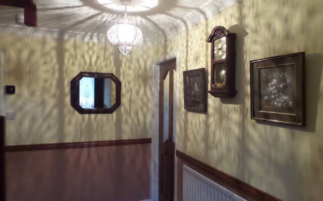 The Cedars House B&B