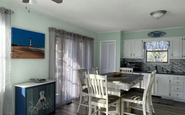 Tilghman's Nette 3 Bedroom Cottage by RedAwning