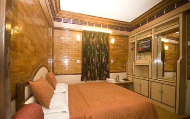 Hotel Maharaja