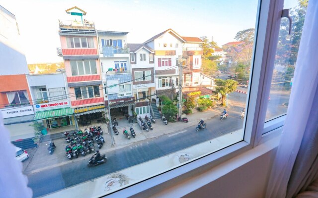 TTR Vincent Hotel