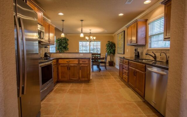 Branson Bluffs Retreat by RedAwning