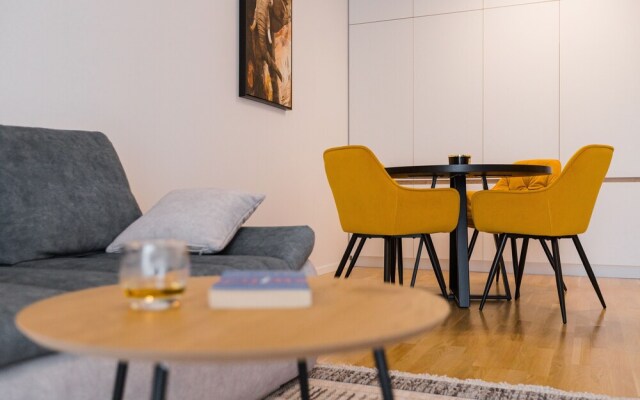 Apartment Ensity
