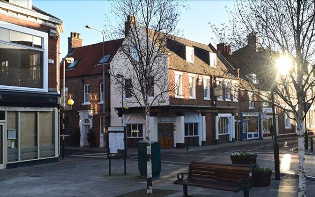 The Tudor Rose Hotel