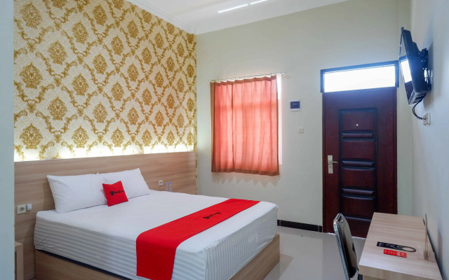 RedDoorz Plus @ Jl Pemuda Pati