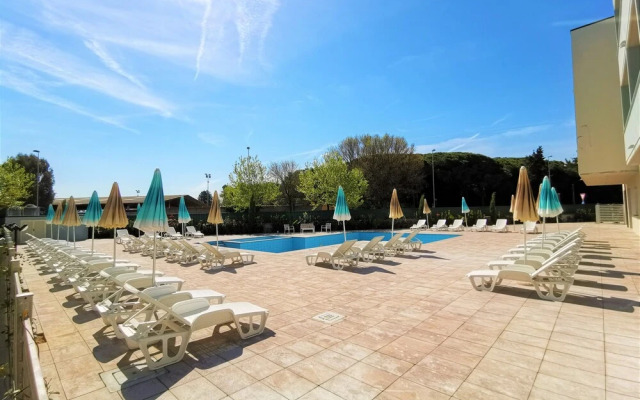 Golden Hotel & Apartments