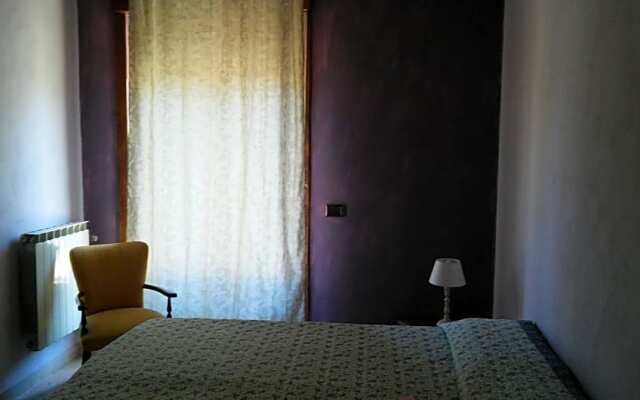 B&B PinkHouse