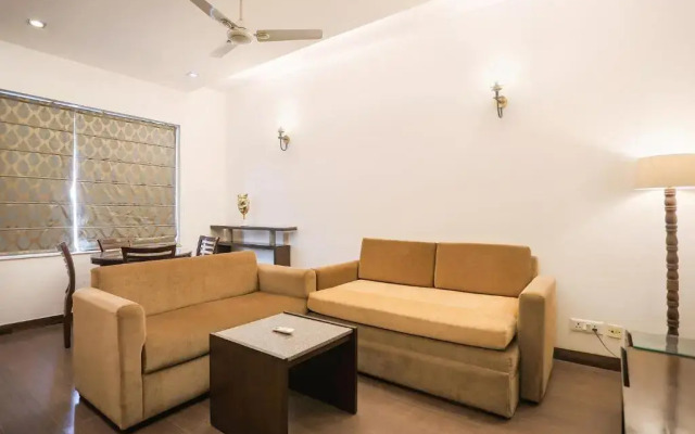FabHotel Rivlet Residency