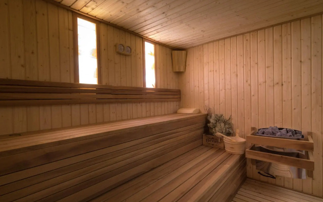 King Maron Wellness Beach Hotel