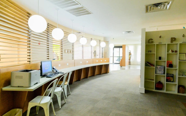 Hotel Room Near Disney 4 People