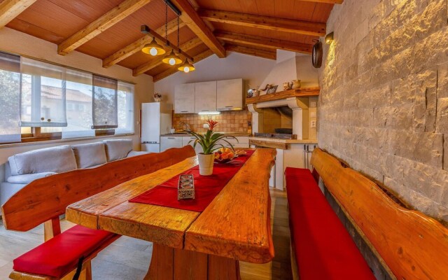 Beautiful Home in Medulin With Wifi and 2 Bedrooms