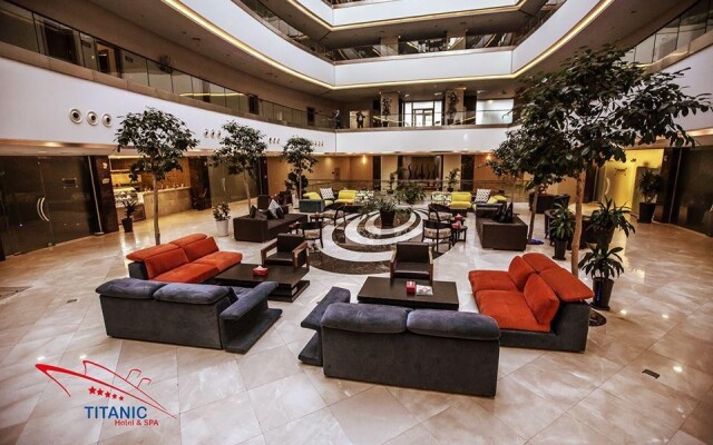 Titanic Hotel & Spa