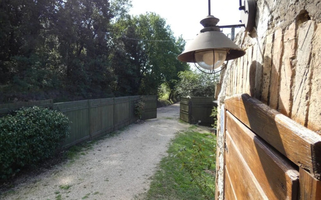 SCAPPO IN UMBRIA,Casale Vallenea