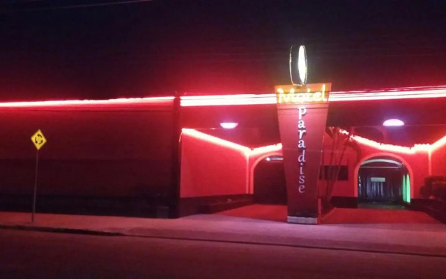 Motel Paradise