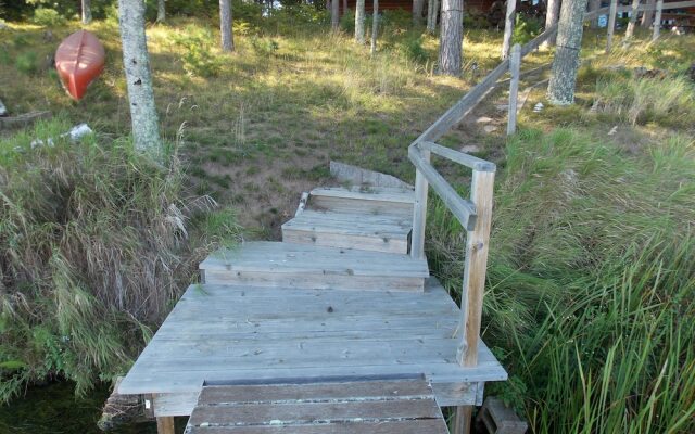 Pickerel Point Executive - 5 Br Home