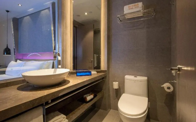 Orange Hotel Hangzhou Dream Town